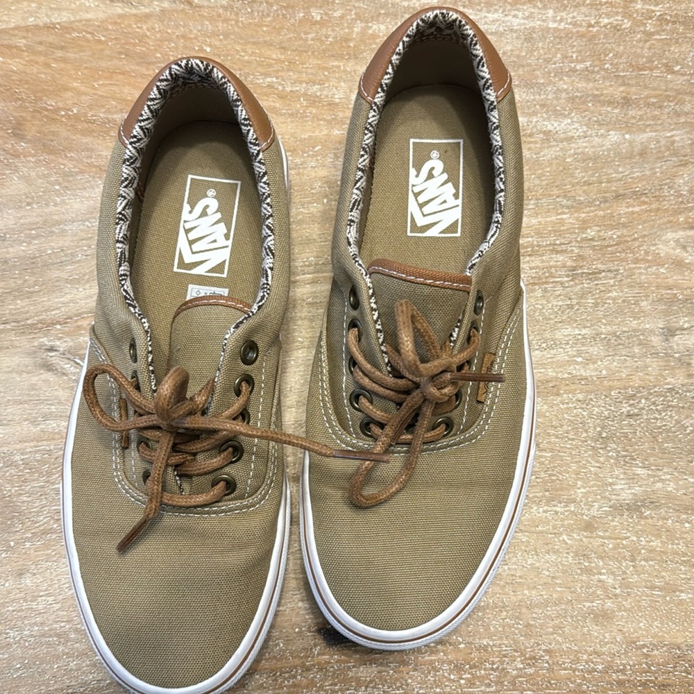 Like new Vans size 8.5